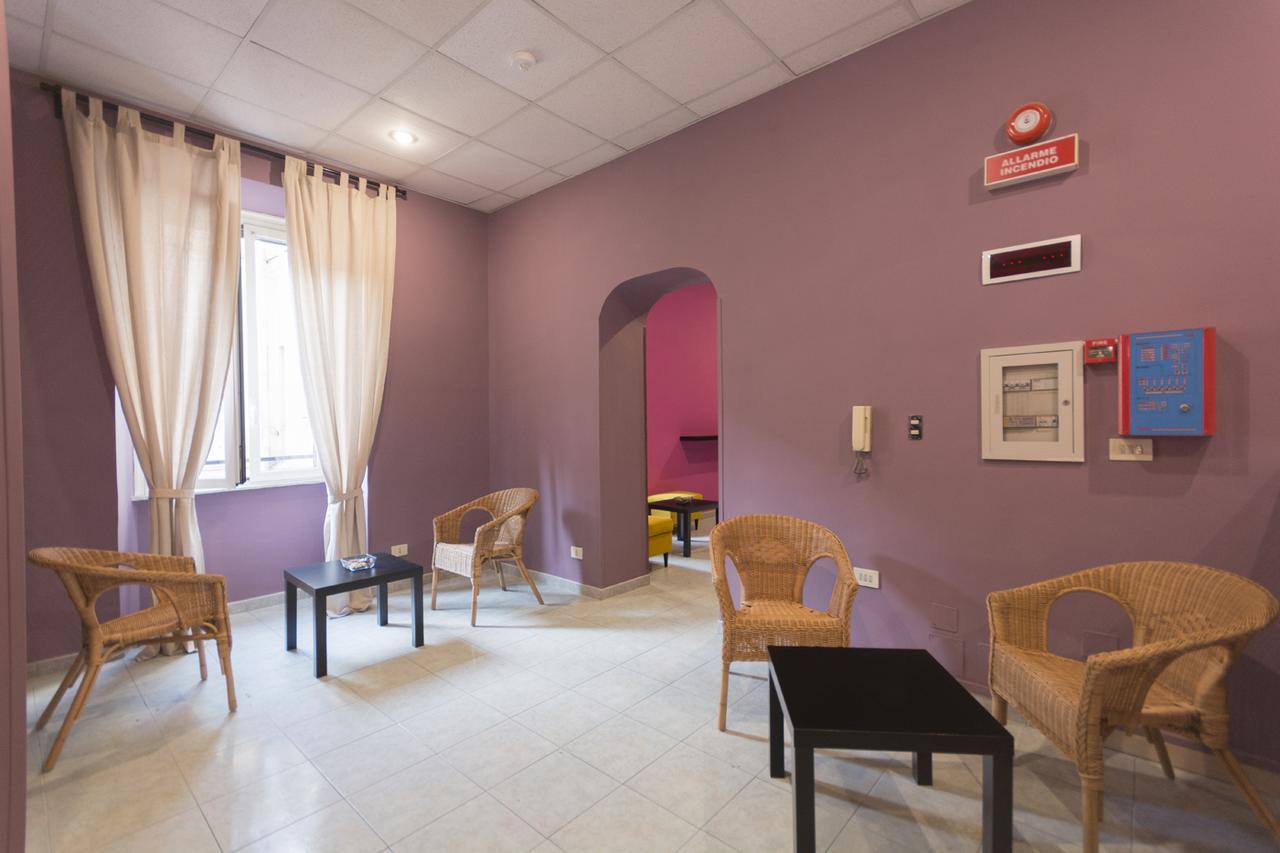 Hoteli Rome Bagian luar foto
