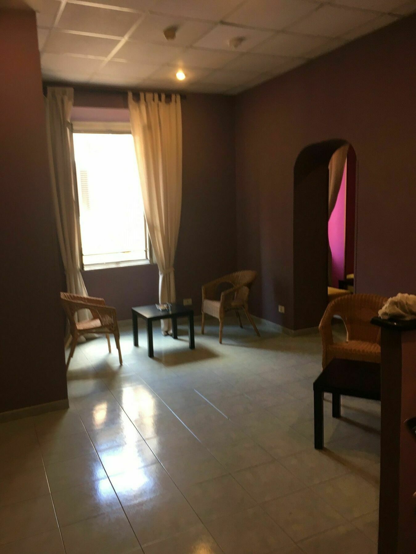 Hoteli Rome Bagian luar foto